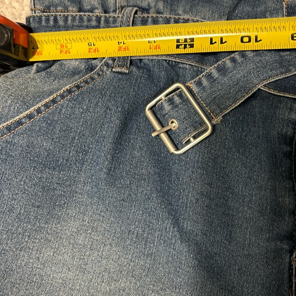 Juniors 15-17 No Boundaries Denim shorts RN# 52469 3R0 XL or women’s Large